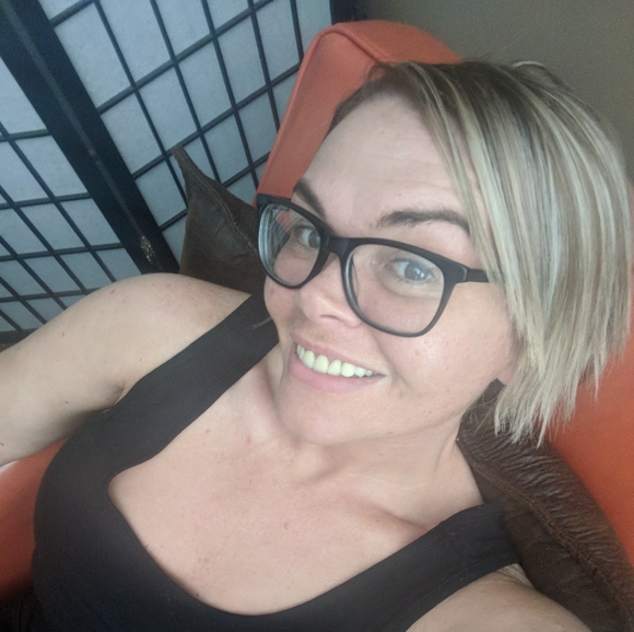 Meet your Posher, Christina - Picture 5 of 11